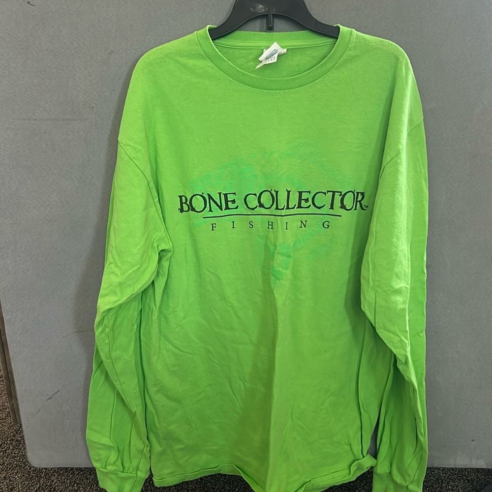 Men’s bone collector shirt